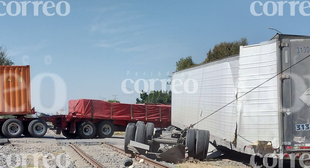 Accidente Ferroviario en Celaya deja fuertes daños materiales 